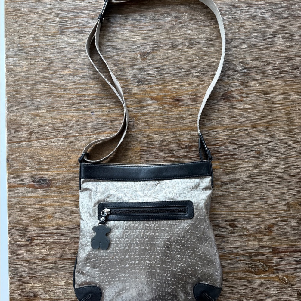 TOUS Metallic and Black Messenger purse Bag with crossbody/shoulder